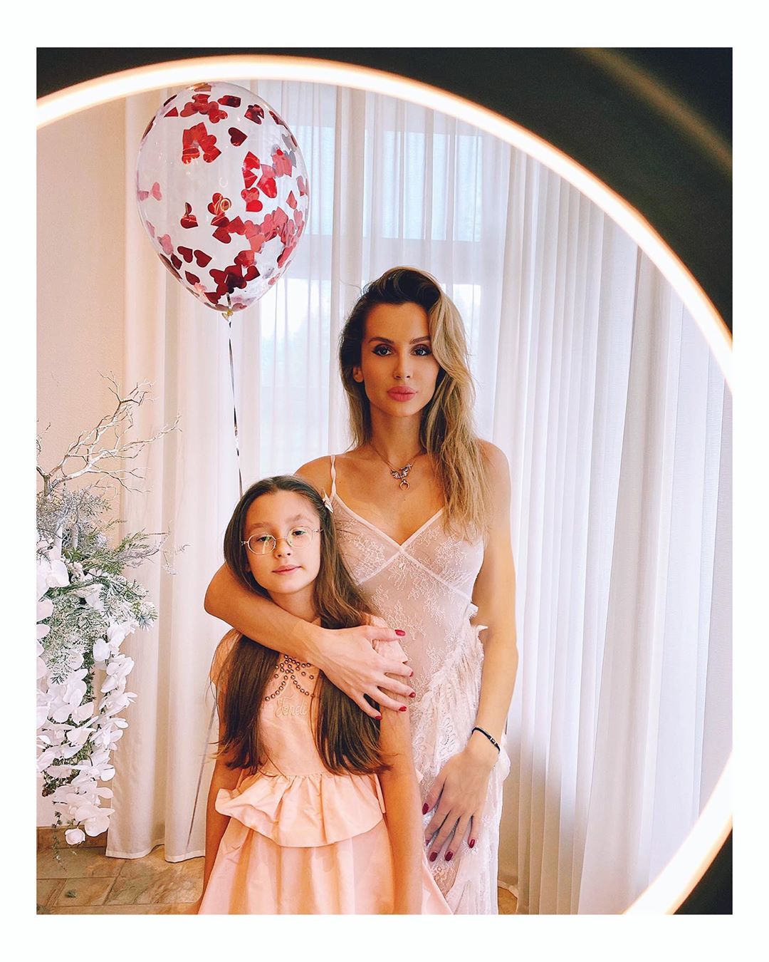 Добро даруйте: донька Світлани Лободи проникливо прочитала вірш і підкорила своїм талантом