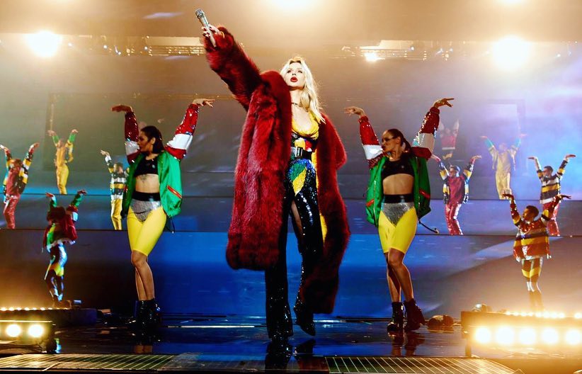 Она же суперзвезда: Лобода показала уникальные кадры подготовки к грандиозному шоу в Москве