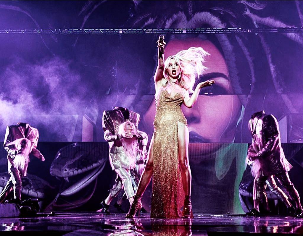 Она же суперзвезда: Лобода показала уникальные кадры подготовки к грандиозному шоу в Москве