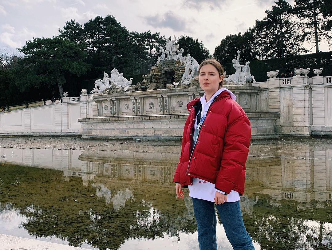 Дочка Олени Кравець