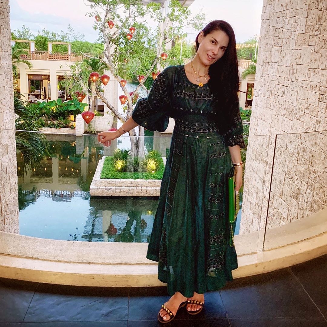 Шаман і майянска вечеря: Маша Єфросиніна у розкішній сукні розповіла про відпочинок в Мексиці