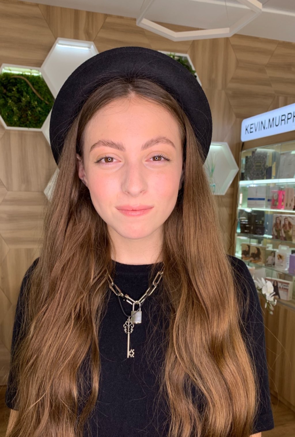 Дочь Поляковой поразила сияющим видом и новым стильным образом