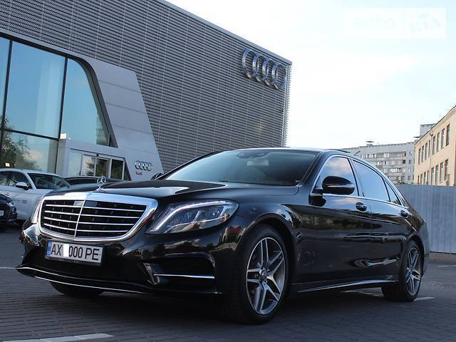 От Сузуки до Теслы: все машины Зеленского в фотографиях