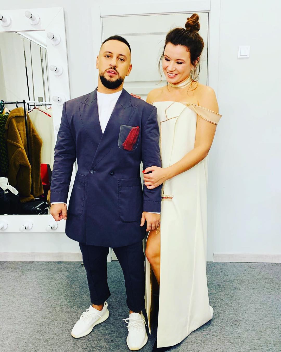 "Моя любовь": MONATIK растрогал сеть редким снимком с женой