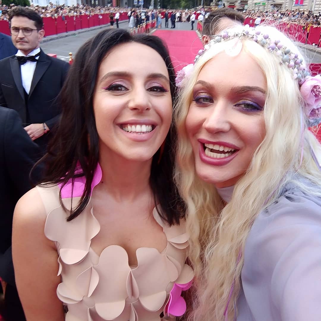 Ярко и задорно: дива Монро поделилась колоритными фото с Одесского кинофестиваля