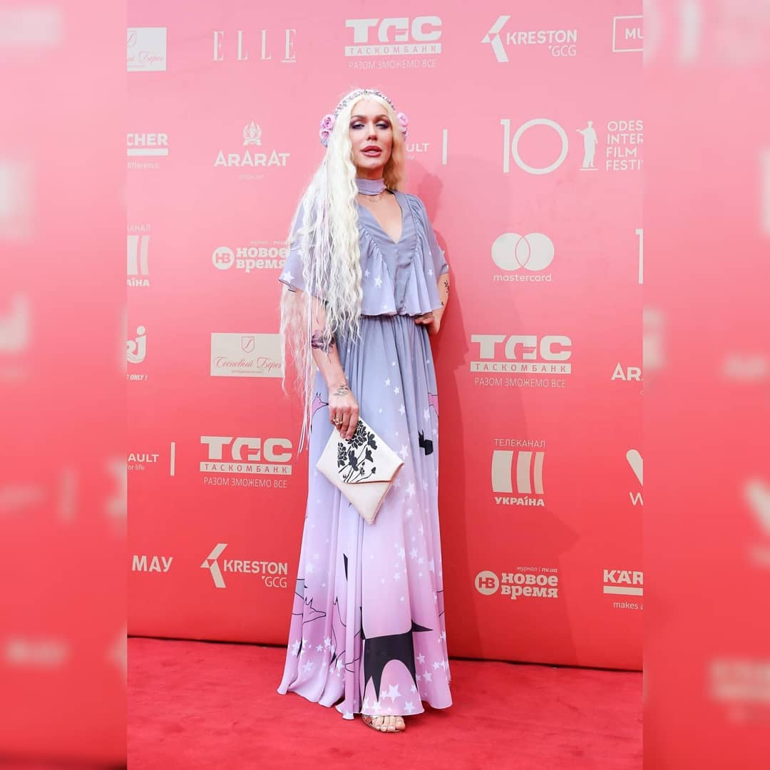 Ярко и задорно: дива Монро поделилась колоритными фото с Одесского кинофестиваля