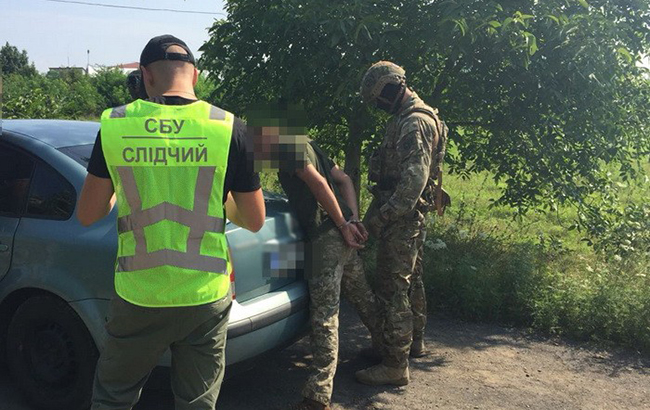 В Закарпатской области СБУ задержала военных на реализации взрывчатки