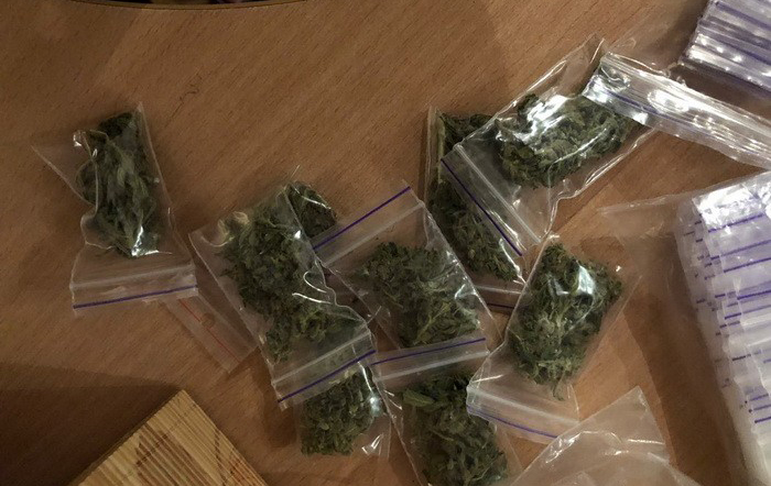 В Києві СБУ викрила групу торговців наркотиками