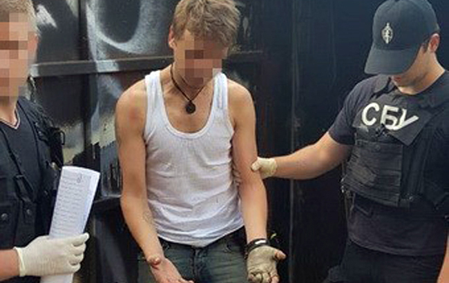 В Києві СБУ викрила групу торговців наркотиками