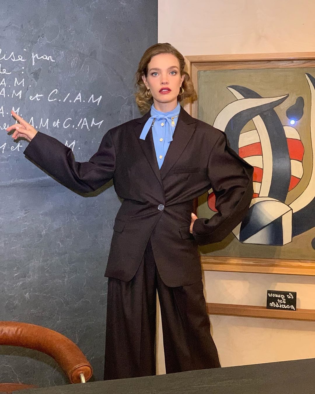 У чому сила, сестра? Зірки демонструють, як стильно поєднувати речі "з чоловічого плеча"