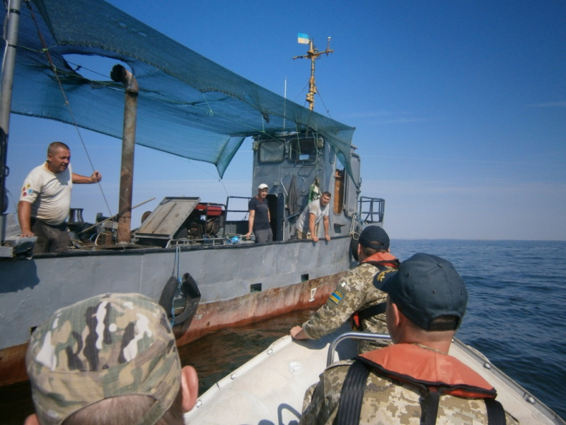 Возле морской границы Украины за неделю зафиксировали более 40 иностранных судов