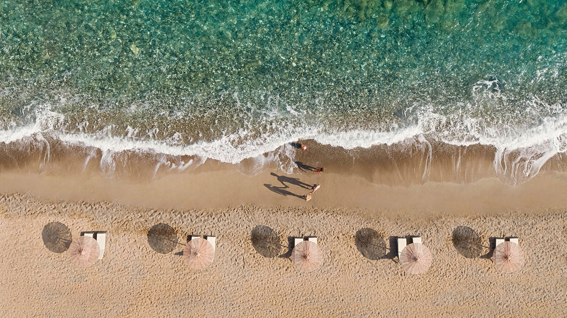 Райські локації, гурманські вишукування та світові зірки: чим здивує Туреччина влітку