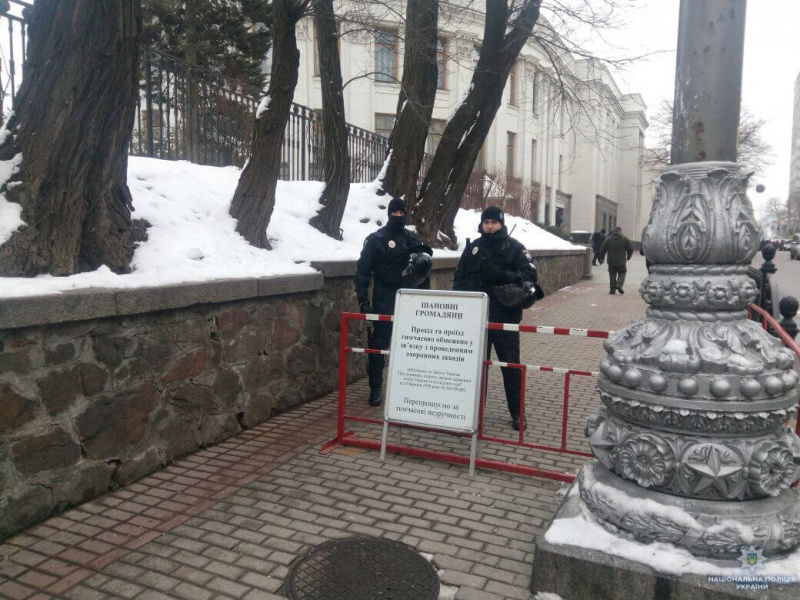 Марш в Киеве: за правопорядком в центре столицы следят 3000 силовиков