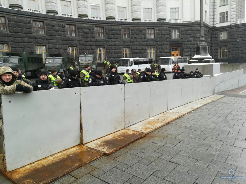 Марш в Киеве: за правопорядком в центре столицы следят 3000 силовиков