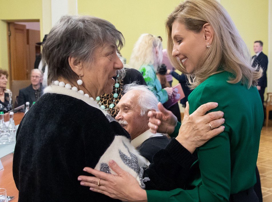 Олена Зеленська спантеличилася незвичайними питаннями (фото)