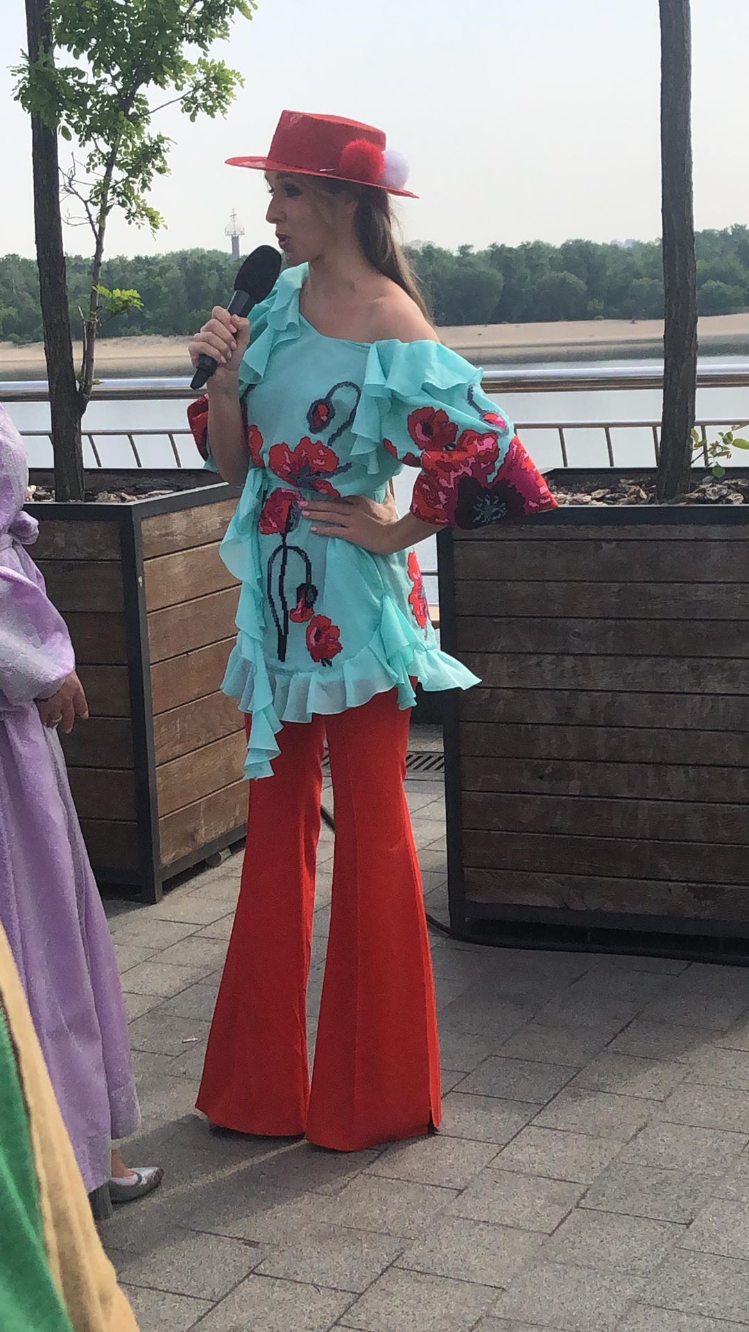 "Ничего общего с вышиванкой": Катя Осадчая неожиданно "нарвалась" на волну критики