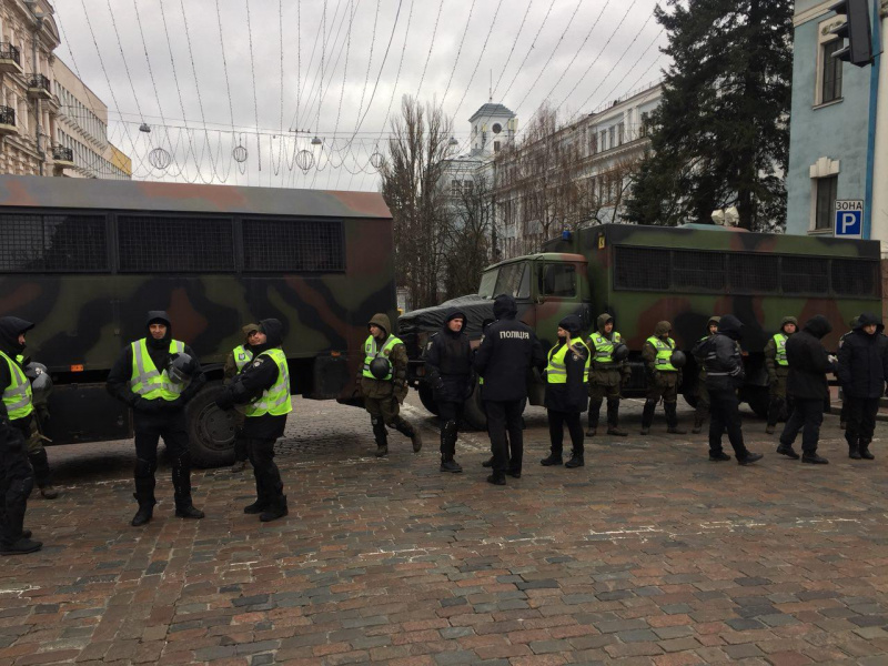 Через масові заходи в центрі Києва перекрито кілька вулиць