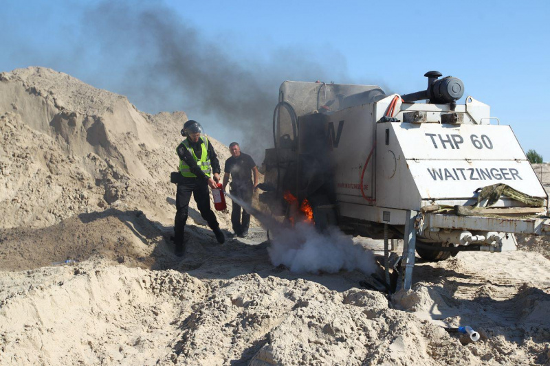 На месте скандальной застройки на Осокорках снова произошли столкновения