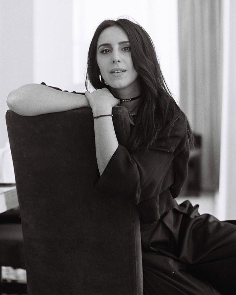 "Стала второй мамой": Джамала трогательно поздравила свою учительницу (фото)