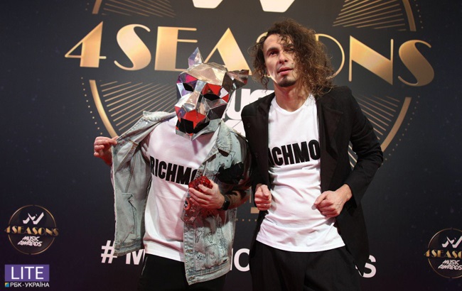 Каменских, Дорофеева, Джамала: фото с красной дорожки M1 Music Awards 2018