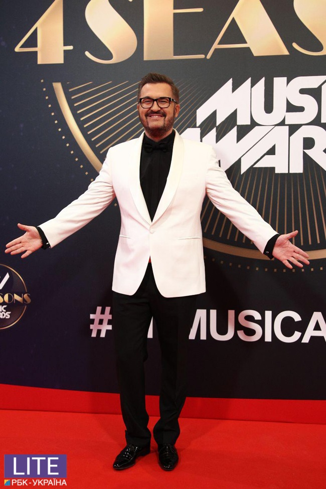 Каменских, Дорофеева, Джамала: фото с красной дорожки M1 Music Awards 2018