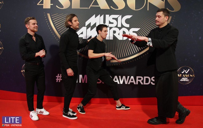 Каменских, Дорофеева, Джамала: фото с красной дорожки M1 Music Awards 2018