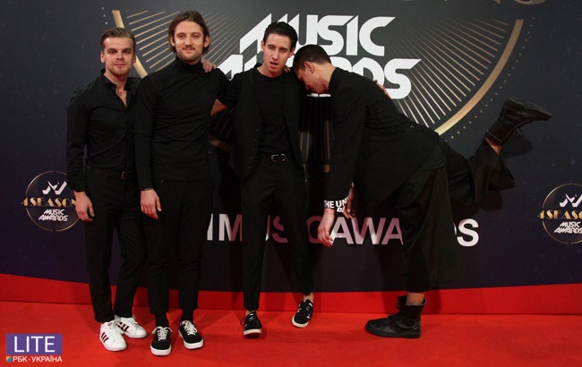 Каменских, Дорофеева, Джамала: фото с красной дорожки M1 Music Awards 2018