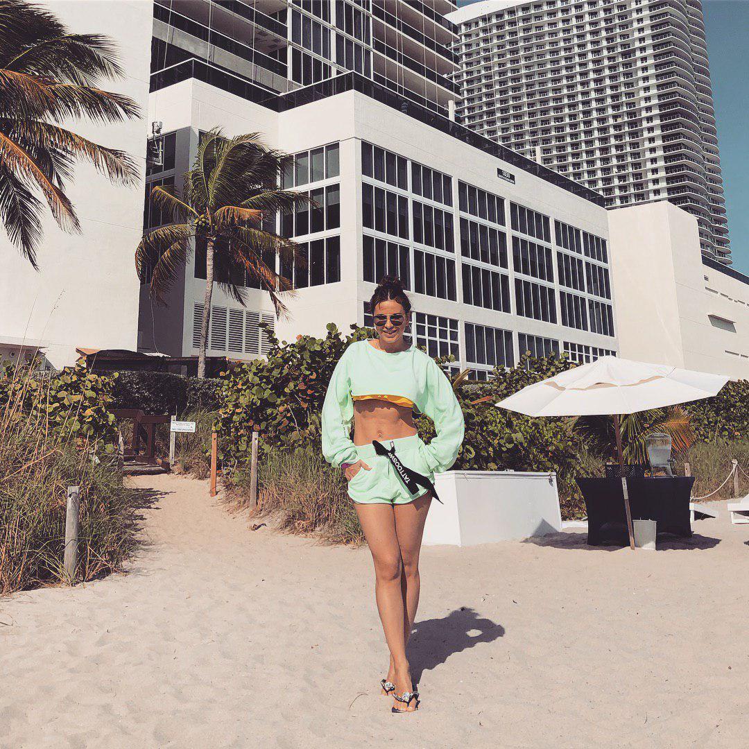 "Теперь только отдых": Лорак показала, как проводит новогодние каникулы