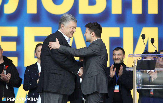 Неспортивный разговор: как прошли дебаты Зеленского и Порошенко на "Олимпийском"