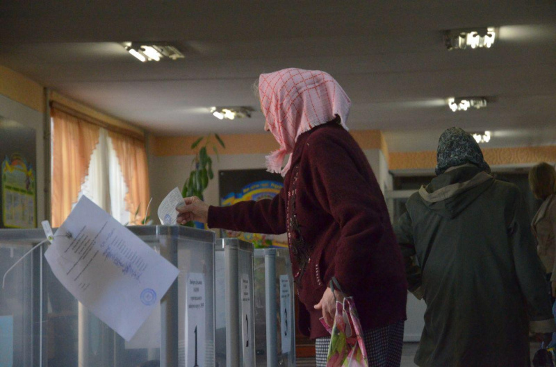 Голос фронту: як пройшов день виборів поблизу окупованого Донецька