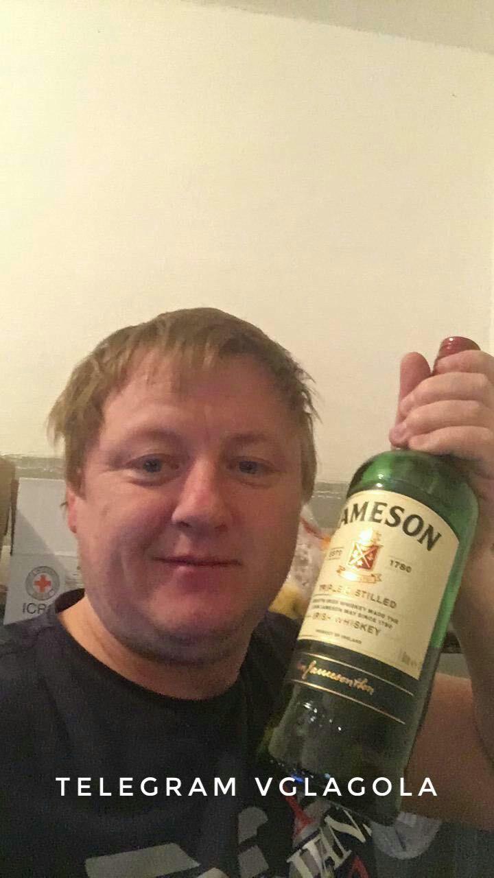 Рай для затриманих: в мережі з'явилися фото шикарного застілля в Ужгородському СІЗО