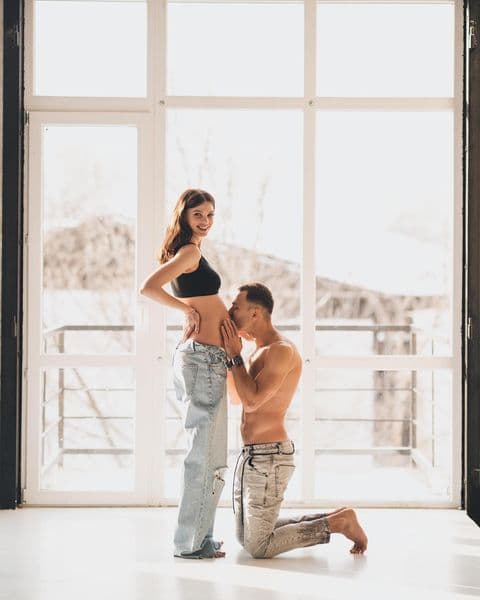 Холостяк-10 Макс Михайлюк скоро станет отцом: нежные фото с возлюбленной