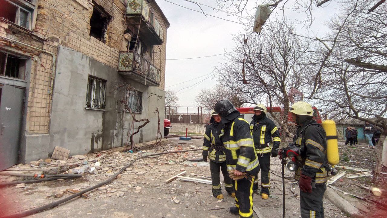 Взрыв газа в многоквартирном доме фото