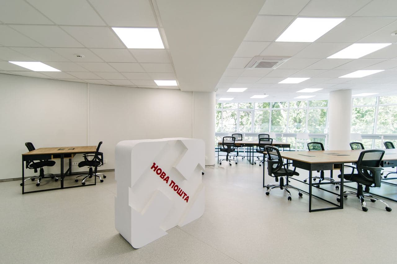 "Новая почта" инвестировала 6 млн грн в Киевскую школу экономики