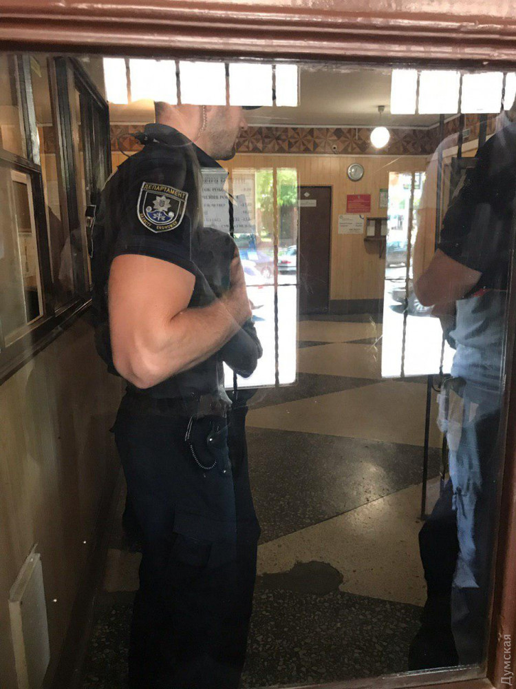 В мэрию Одессы пришли с обысками