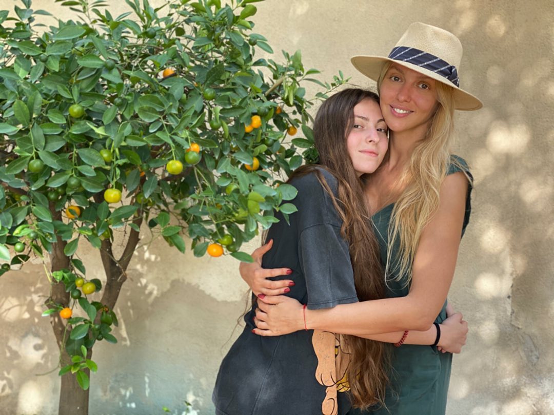 "Мужья - не наши родители": Оля Полякова призналась, кто обеспечивает их семью