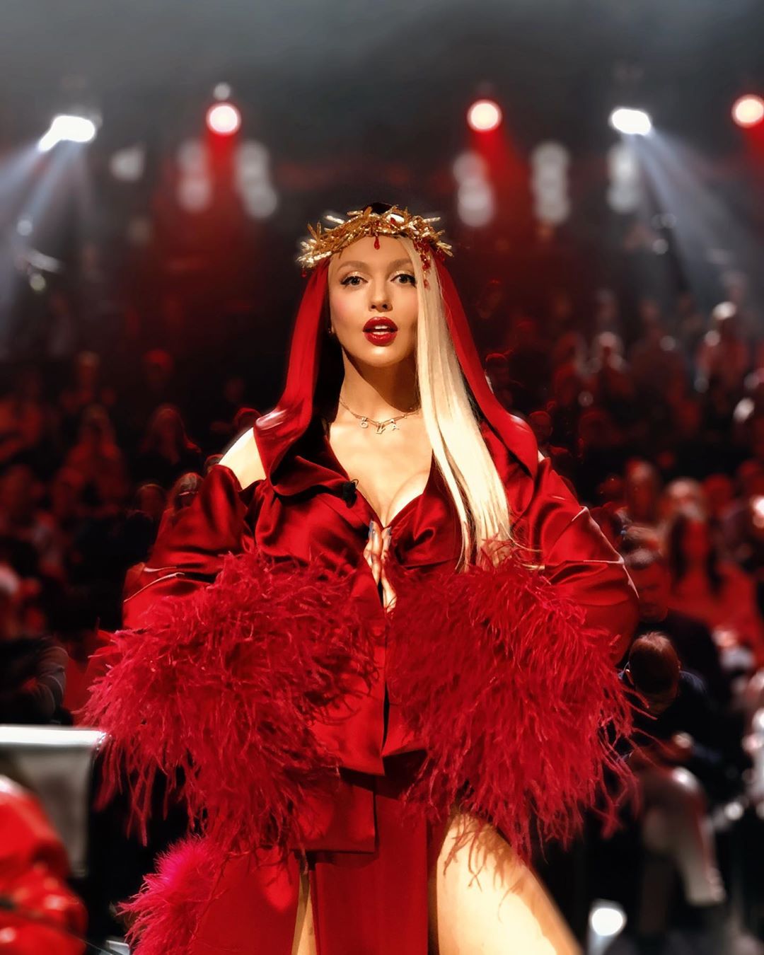 Капали воск в воду: Винник, Полякова и Огневич рассказали о гаданиях на Андрея