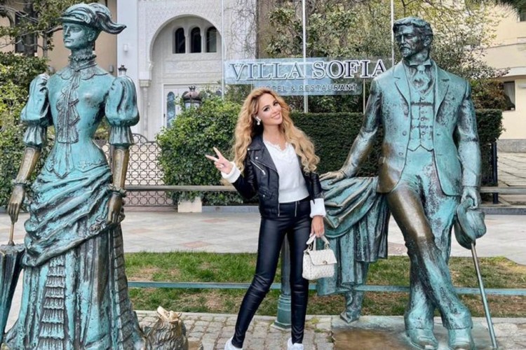 У Ротару висловилися про продаж дорогого готелю в Ялті