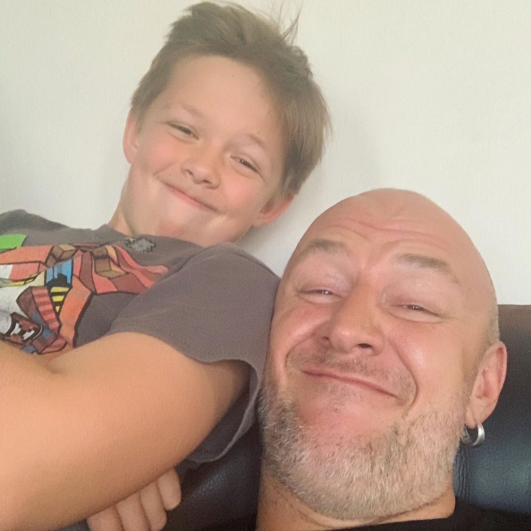 "Удачная копия мамочки": Потап с сыном умилили кривляющимися фото