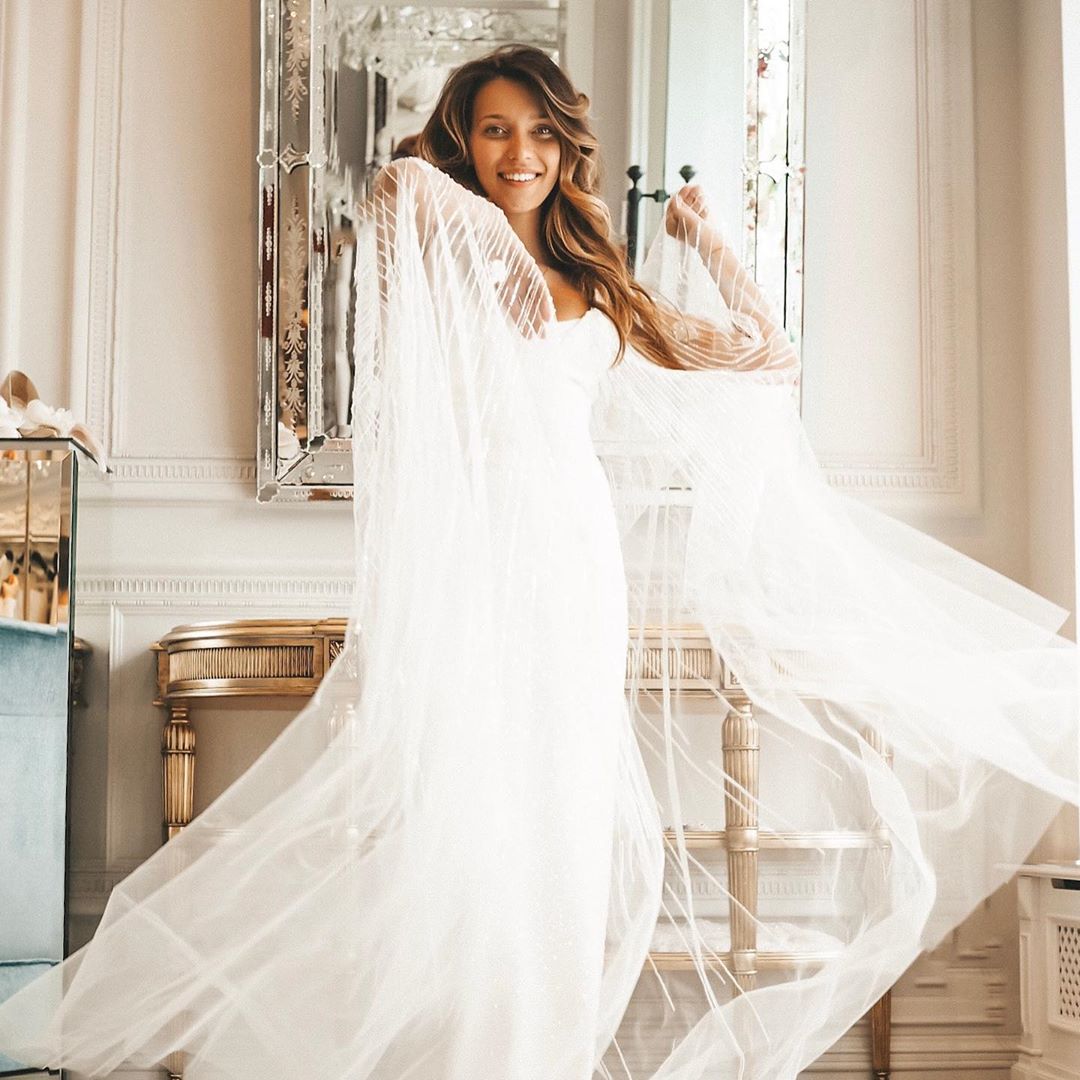 "Обираю сукню": Регіна Тодоренко показала підготовку до гучного весілля