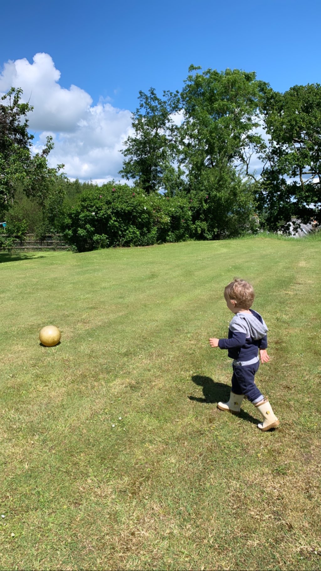 С днем рождения, красавчик! Роузи Хантингтон-Уайтли и Джейсон Стетхэм отмечают 2-летие первенца