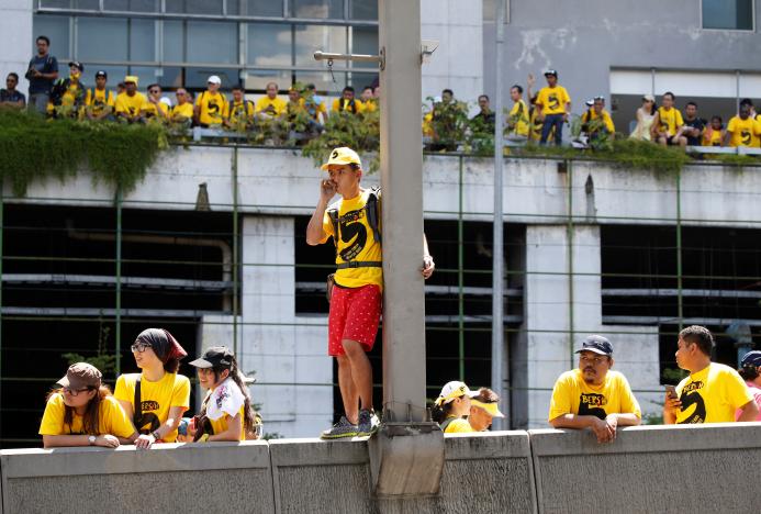 Тысячи малайзийцев вышли на антиправительственный протест в Куала-Лумпуре
