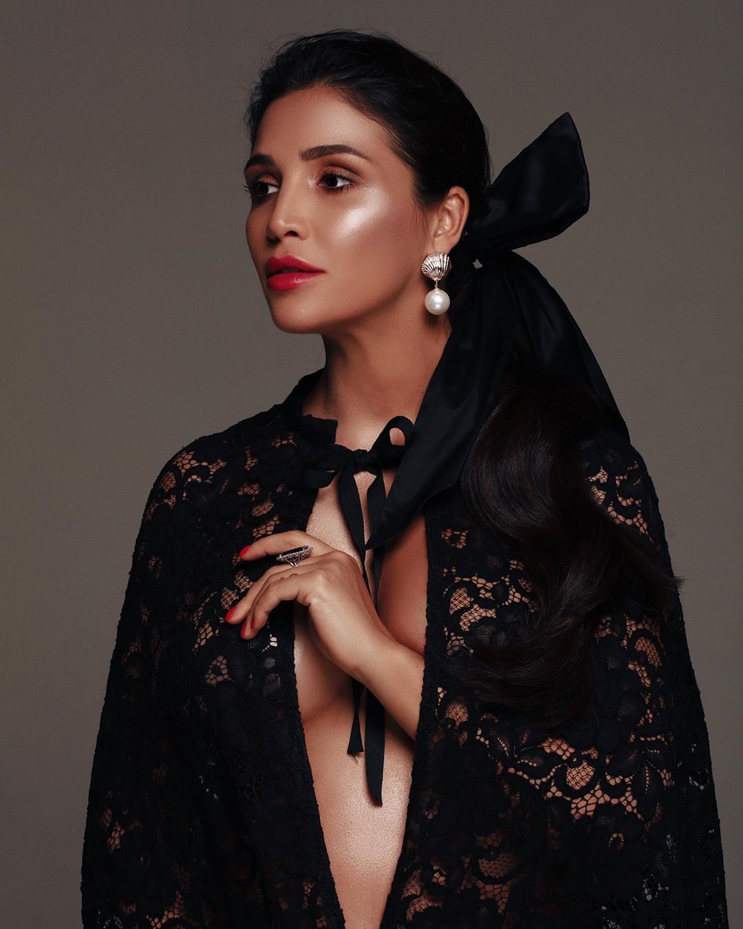 "Плачу несколько раз в сутки": Санта Димопулос рассказала о первых днях материнства