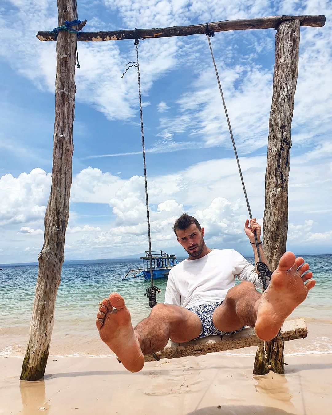 Бажаю кожному: фіналіст Танців з зірками 2019 Олександр Прохоров вразив екзотичними пригодами
