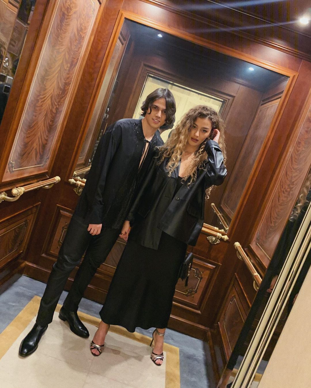 Красивая пара: Alekseev вышел в свет с возлюбленной из "ВИА Гры"