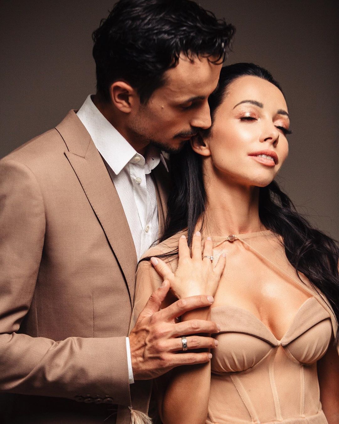 Дружина і коханка в одному амплуа: чоловік Катерини Кухар зробив зворушливе зізнання