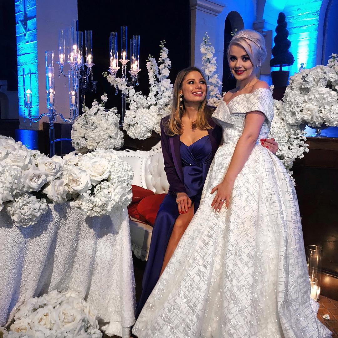 "Волшебная сказка": певица Мика Ньютон сыграла свадьбу в США (фото)