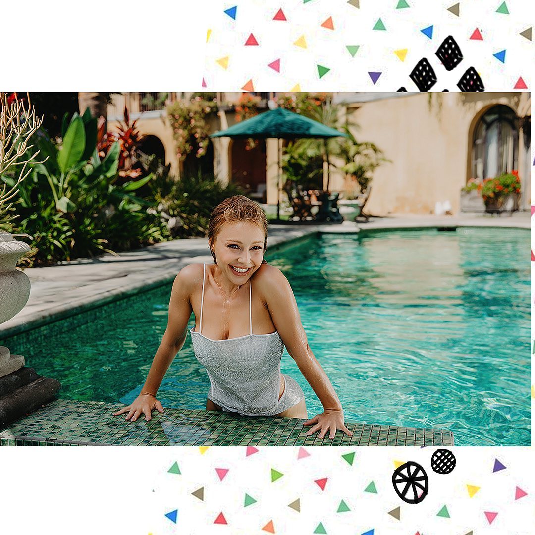 Нотка Голлівуду: Тіна Кароль показала бекстейдж-відео зі зйомок відвертого кліпу "Вабити"