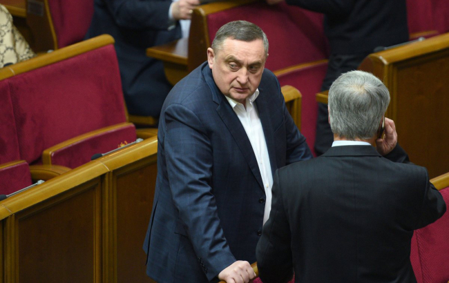 Сила бренду: кого "Слуга народу" Зеленського провела в Раду по мажоритарці