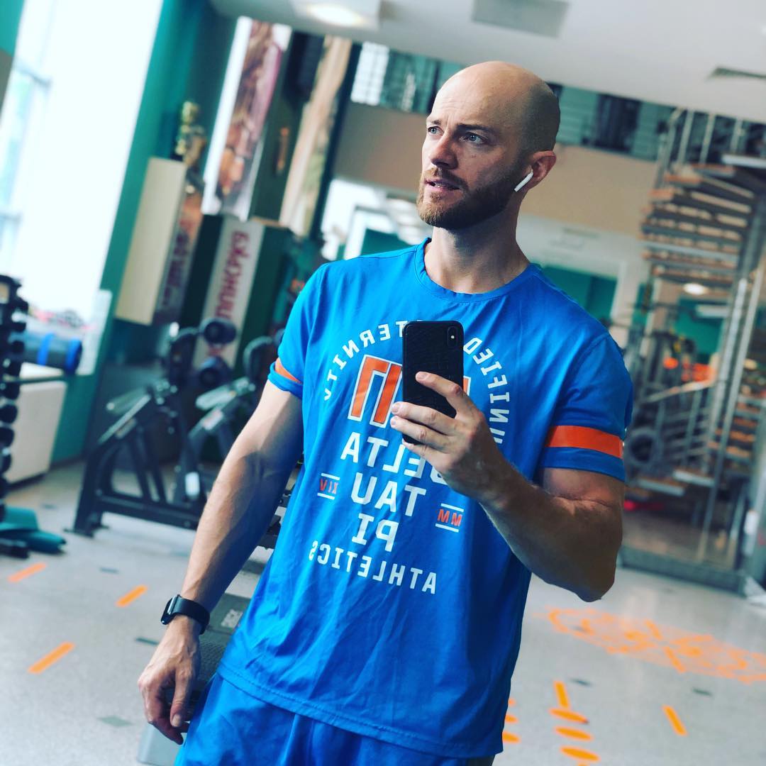 "Больше чем у Шварца": Влад Яма впечатлил нехилой мускулатурой (видео)